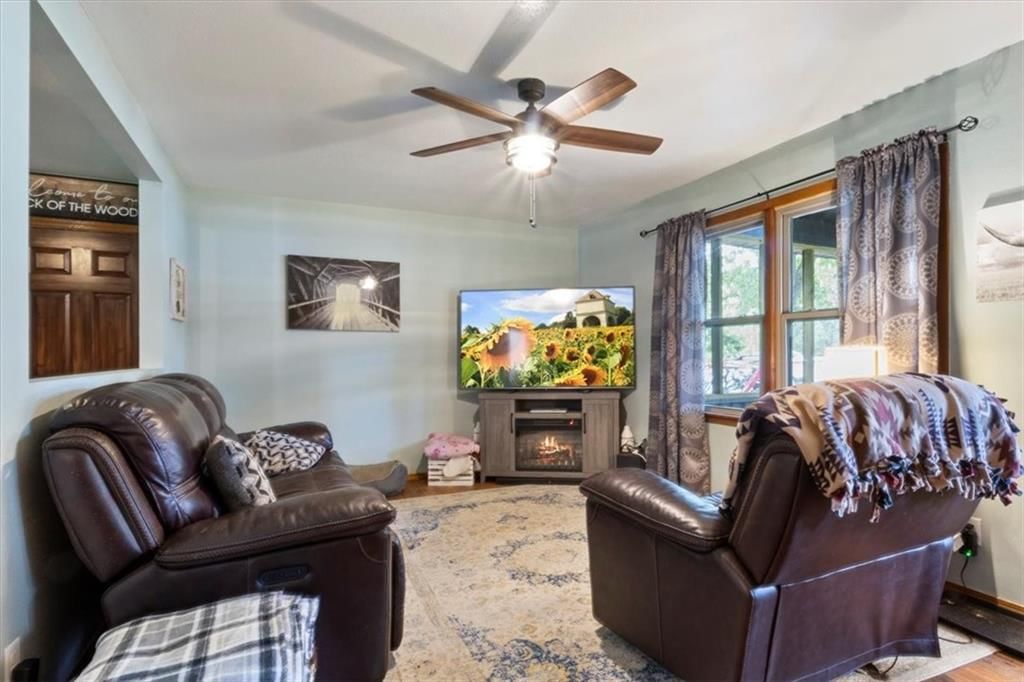 23209 Oakwood Circle — photo 4