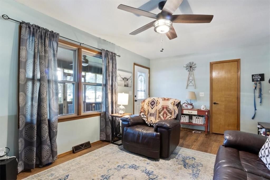 23209 Oakwood Circle — photo 5