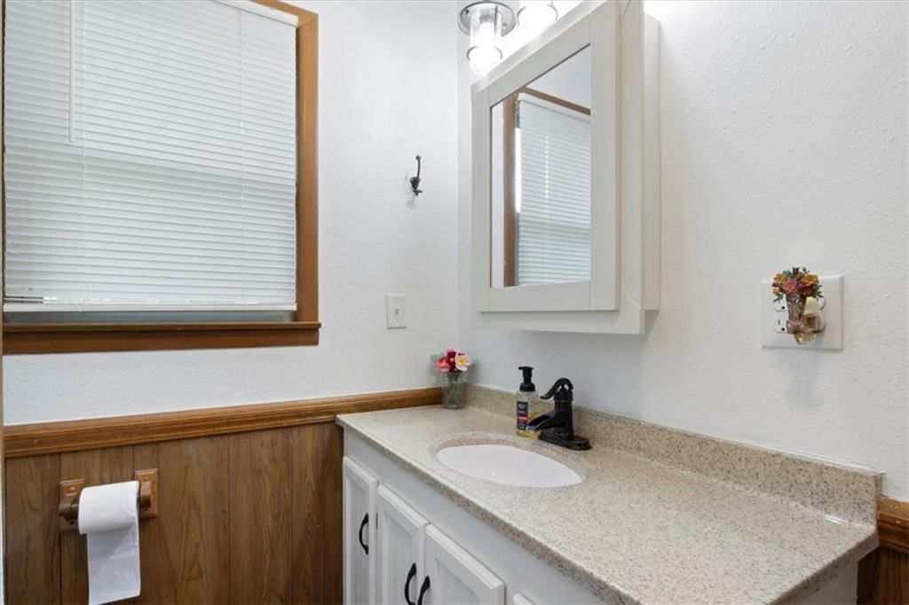 23209 Oakwood Circle — photo 7