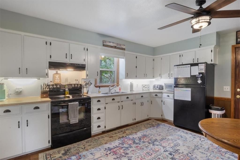 23209 Oakwood Circle — photo 18