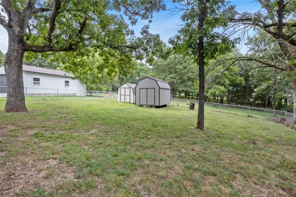 23209 Oakwood Circle — photo 25