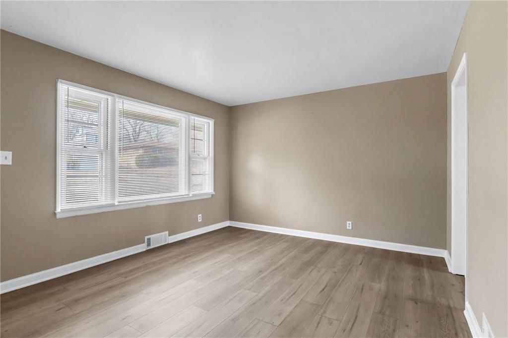 1309 S Main Street — photo 6