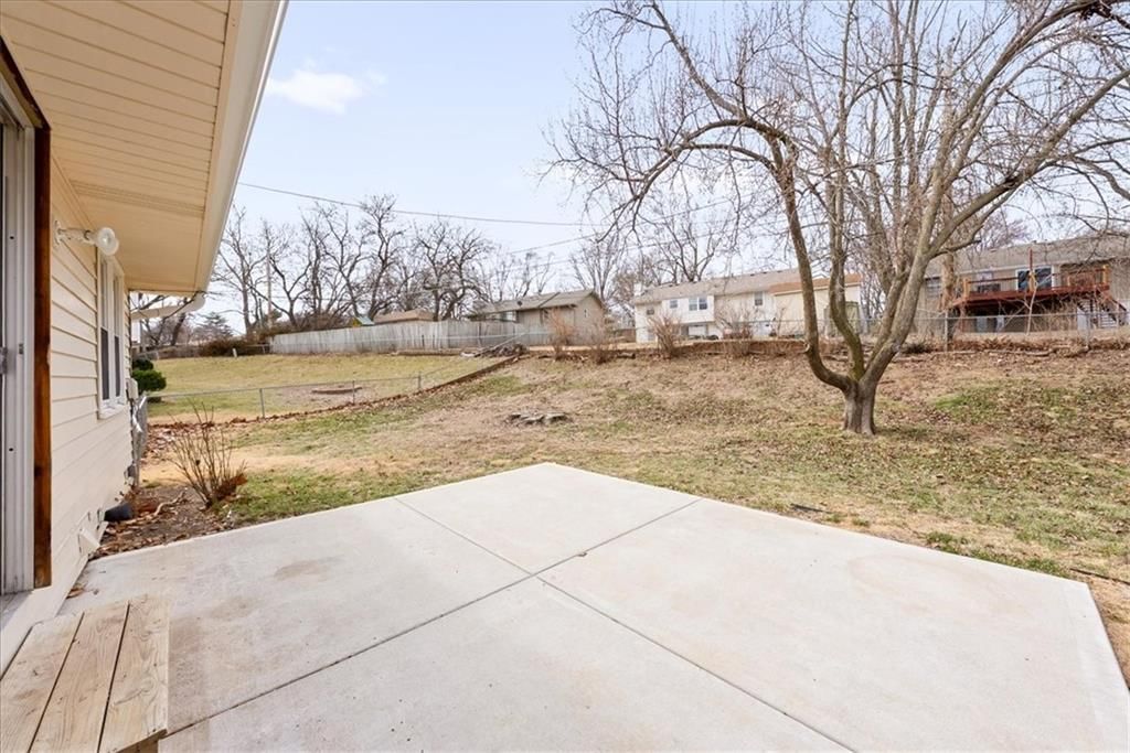 8834 CANDLELIGHT Lane — photo 22