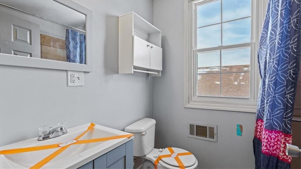 2412 Stewart Avenue — photo 18