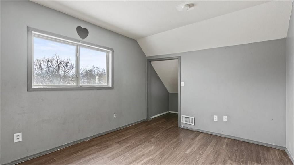 2412 Stewart Avenue — photo 19