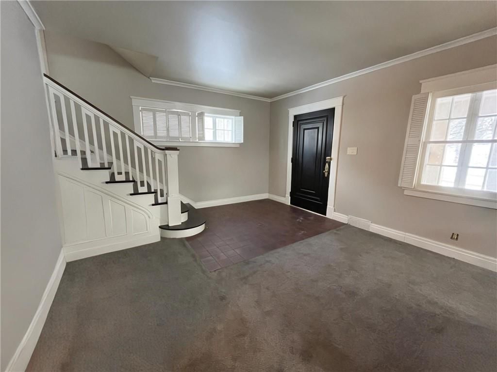 663 Elmdale Road — photo 2