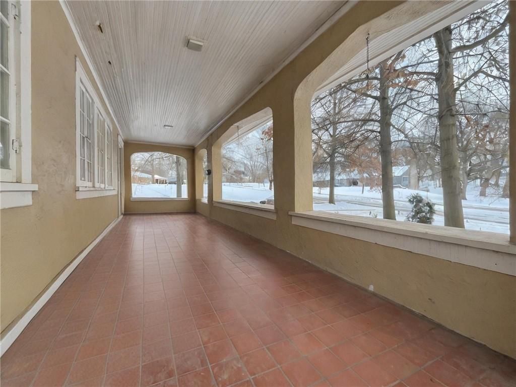 663 Elmdale Road — photo 12