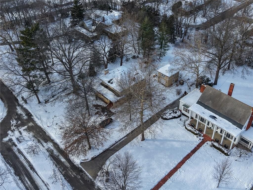 663 Elmdale Road — photo 17