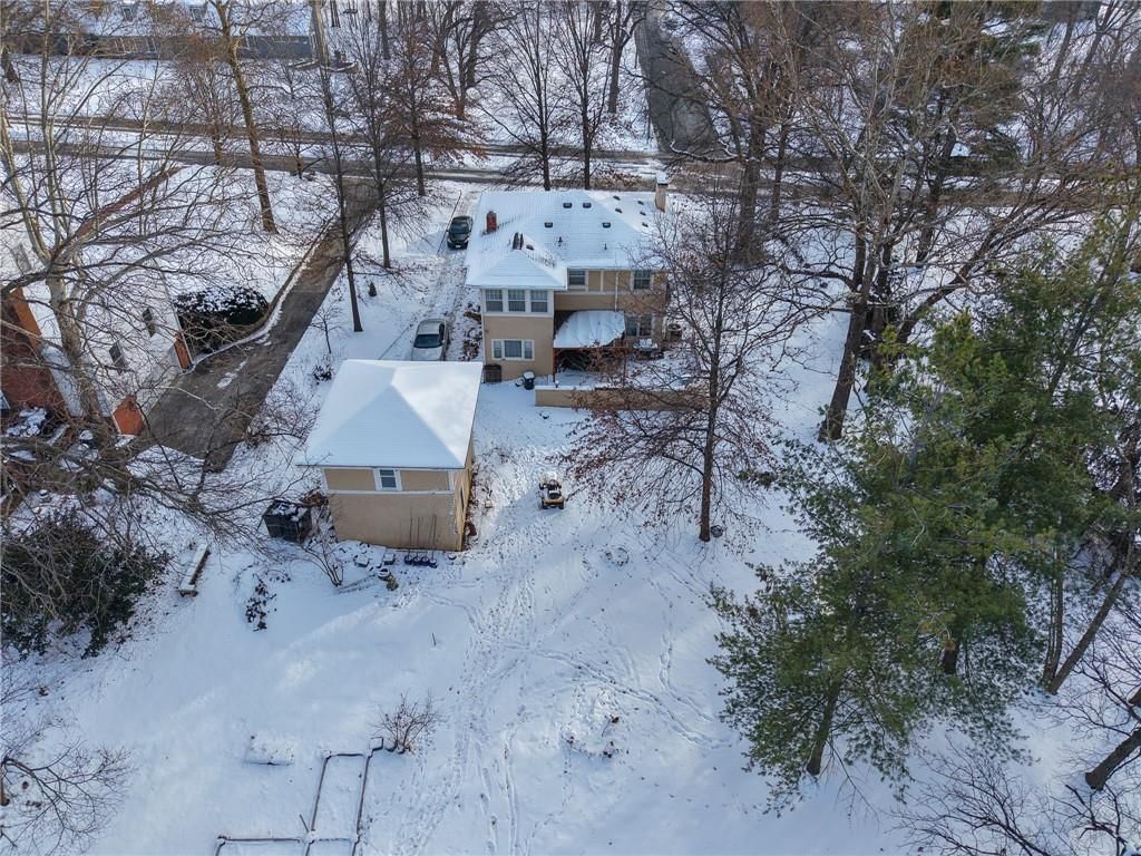 663 Elmdale Road — photo 20