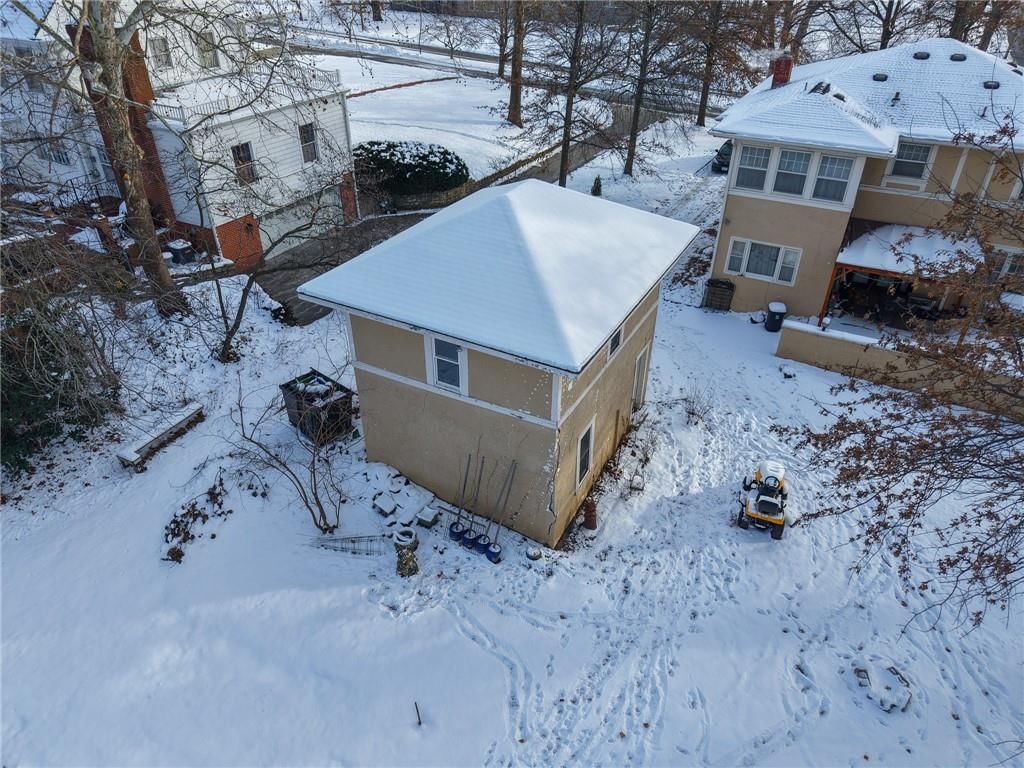 663 Elmdale Road — photo 22