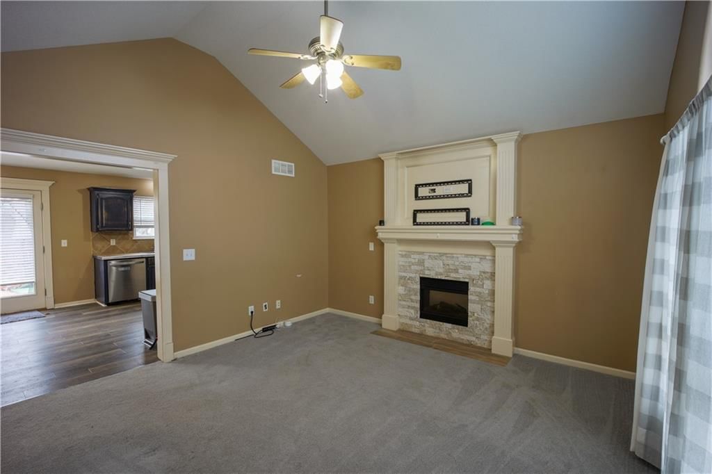 2609 NW 69th Place — photo 3