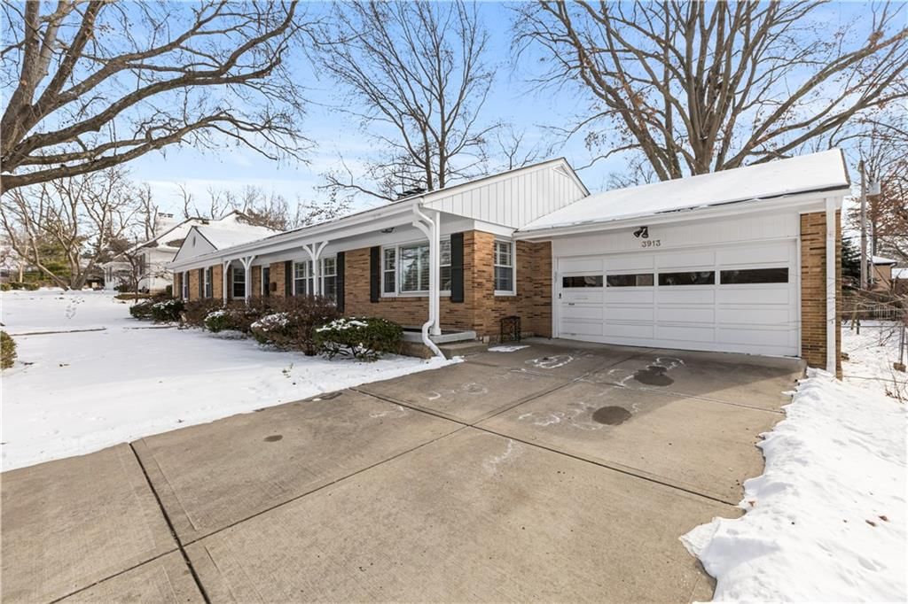 3913 W 57th Terrace — photo 3