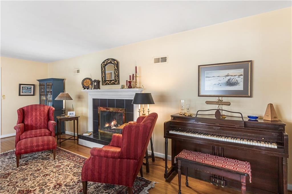 3913 W 57th Terrace — photo 8