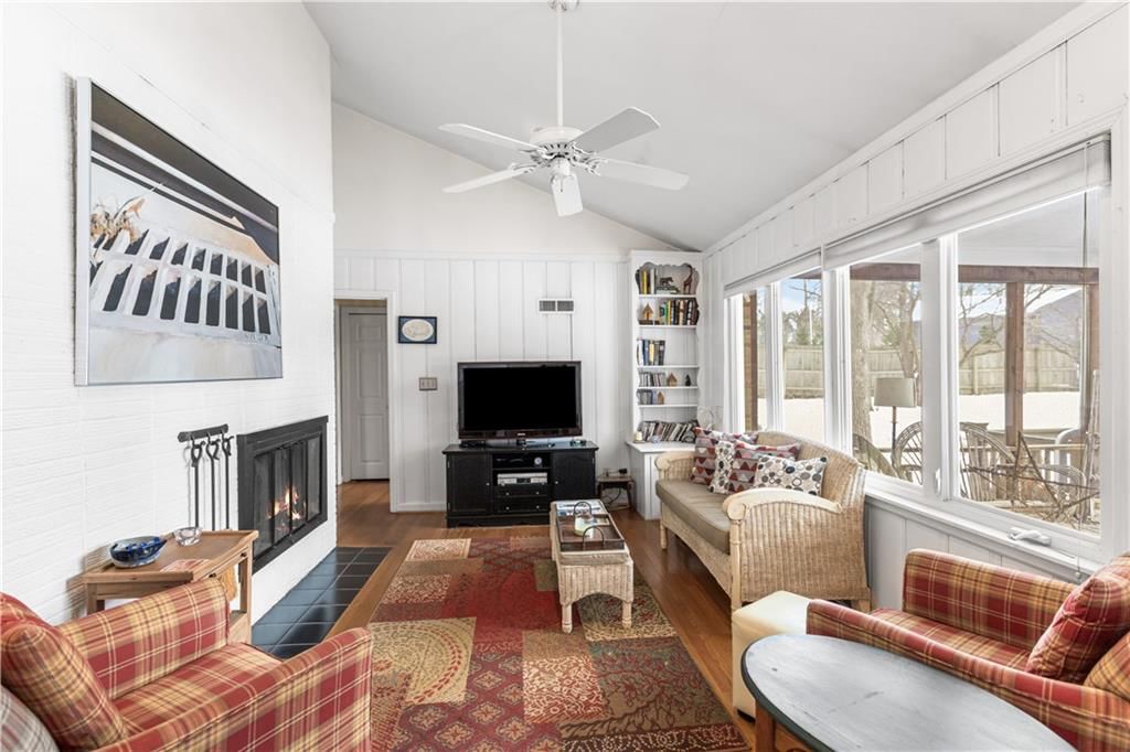 3913 W 57th Terrace — photo 16