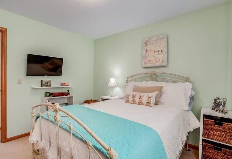 1309 S Pine Street — photo 17