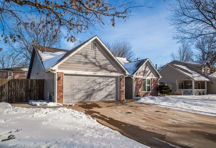 1309 S Pine Street — photo 26