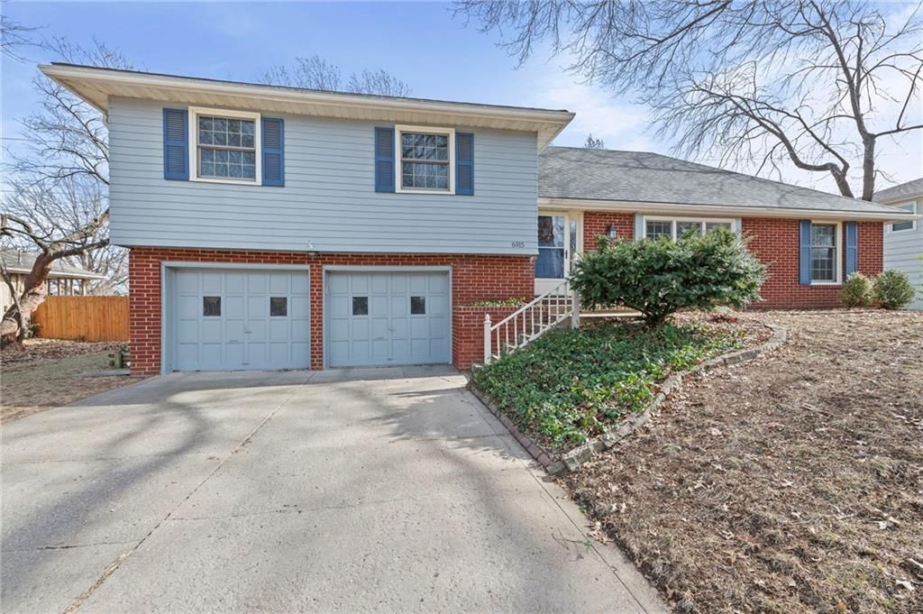 6915 N Woodland Avenue — photo 3