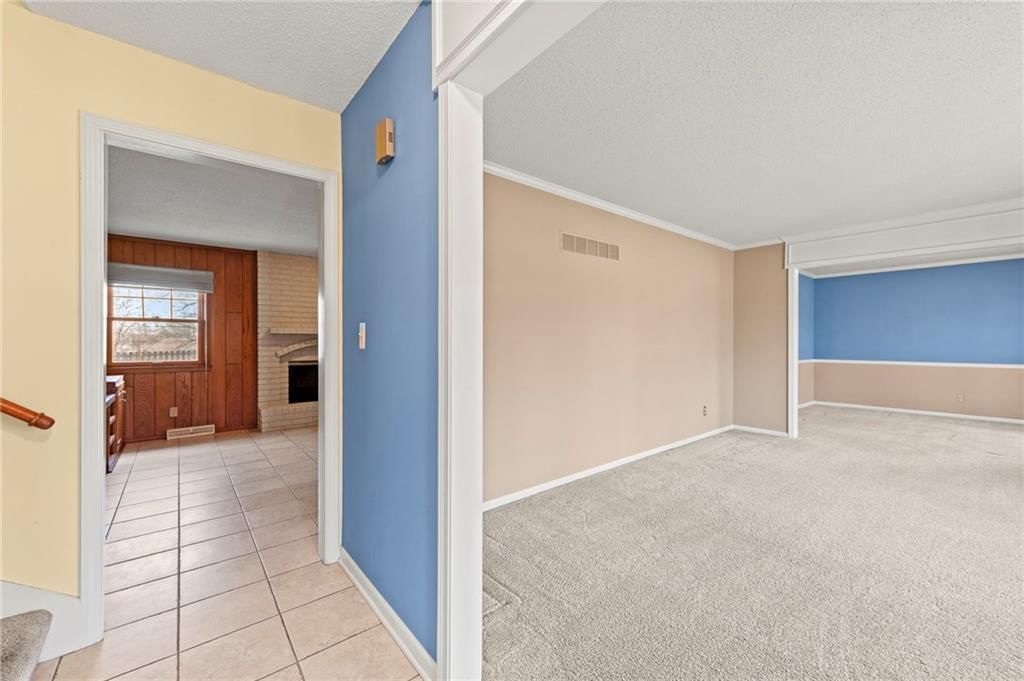 6915 N Woodland Avenue — photo 4