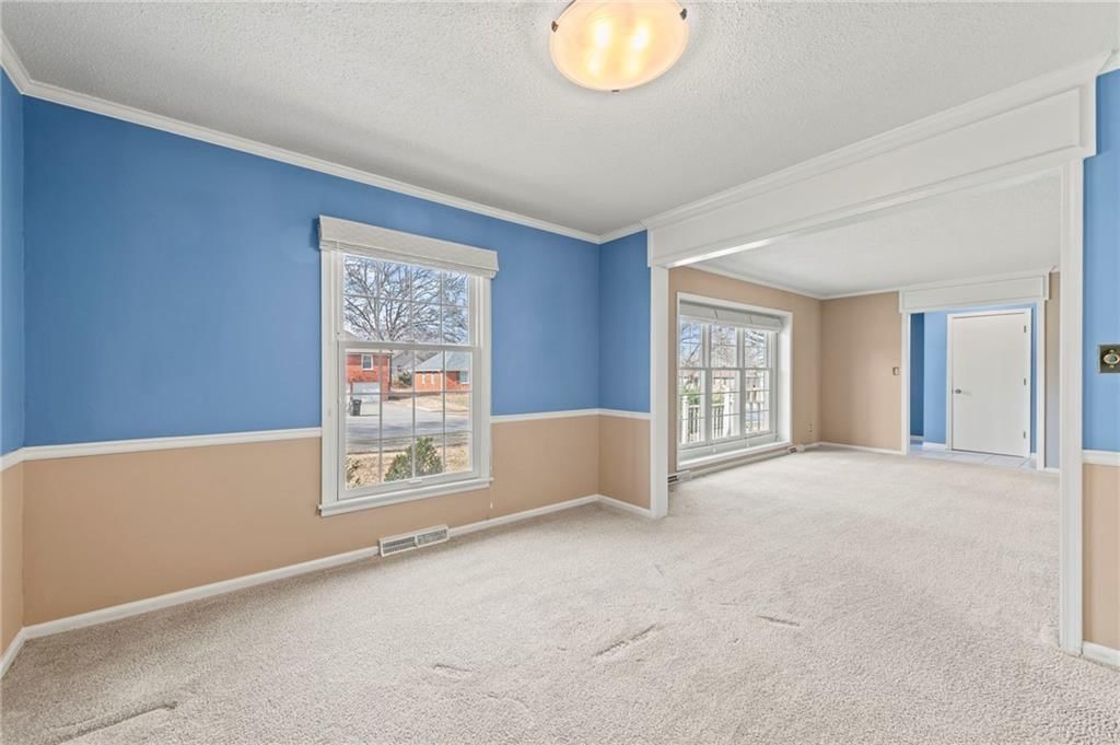 6915 N Woodland Avenue — photo 8