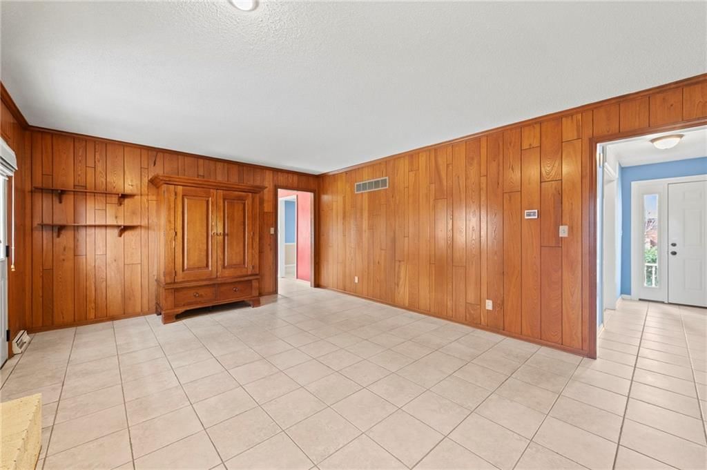 6915 N Woodland Avenue — photo 9