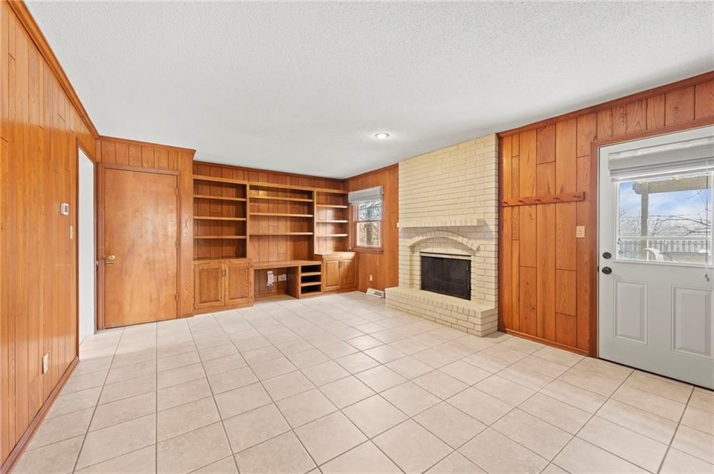 6915 N Woodland Avenue — photo 10