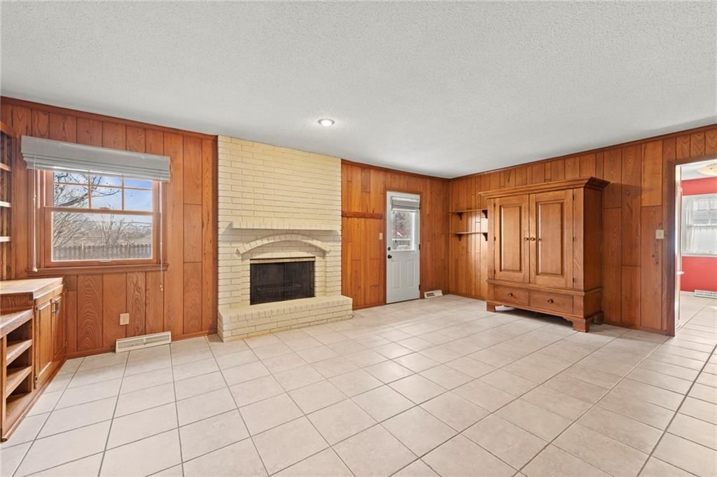 6915 N Woodland Avenue — photo 11