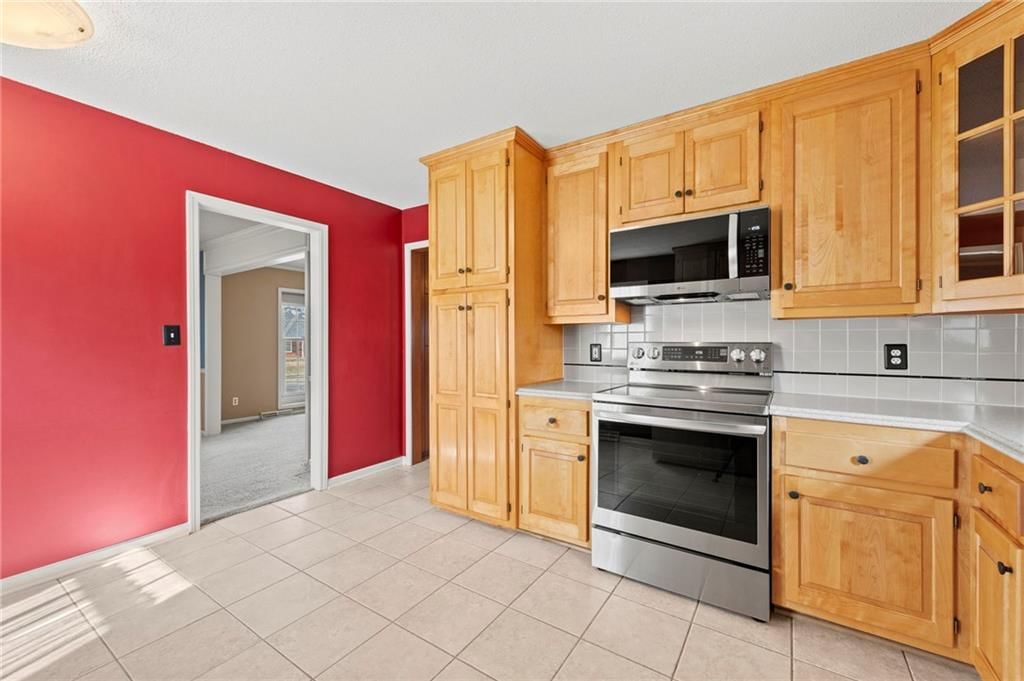 6915 N Woodland Avenue — photo 13