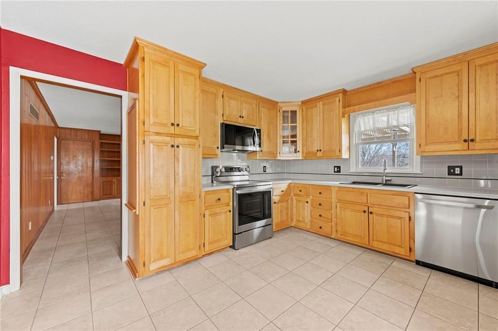 6915 N Woodland Avenue — photo 14