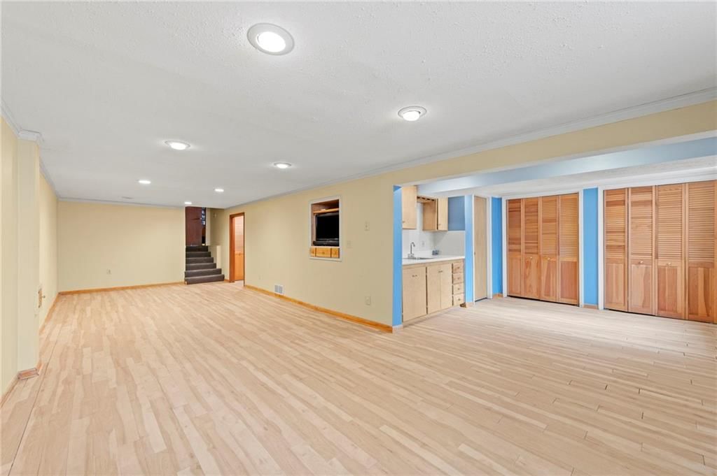 6915 N Woodland Avenue — photo 27