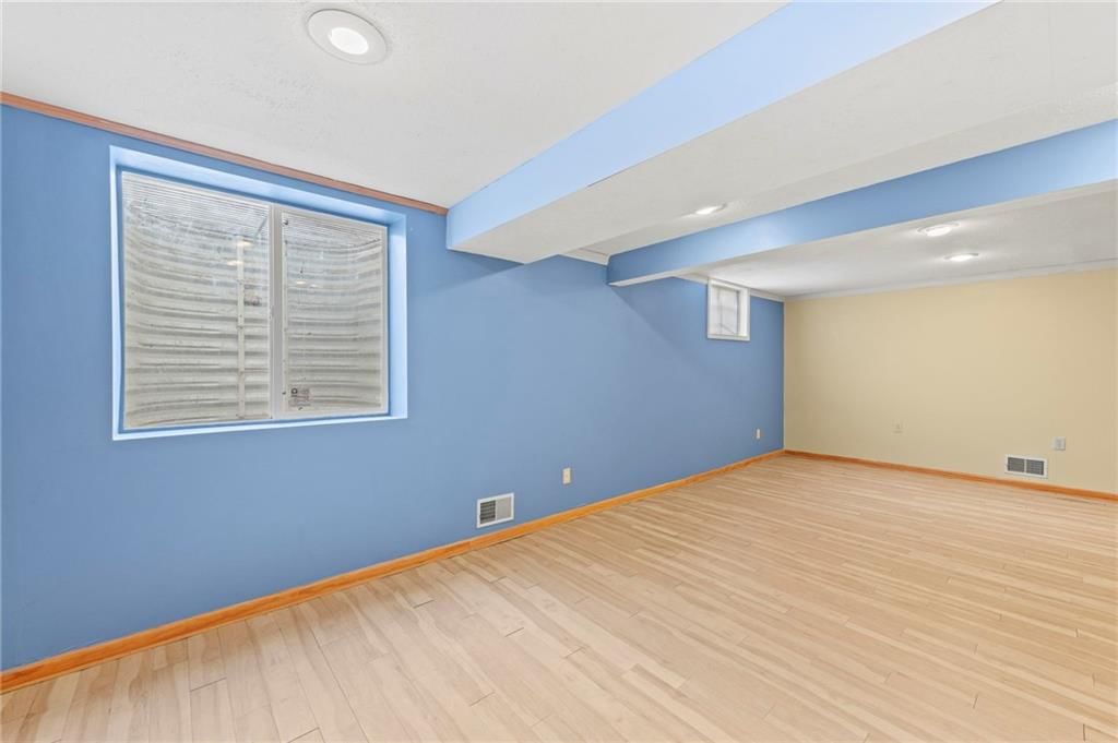 6915 N Woodland Avenue — photo 29