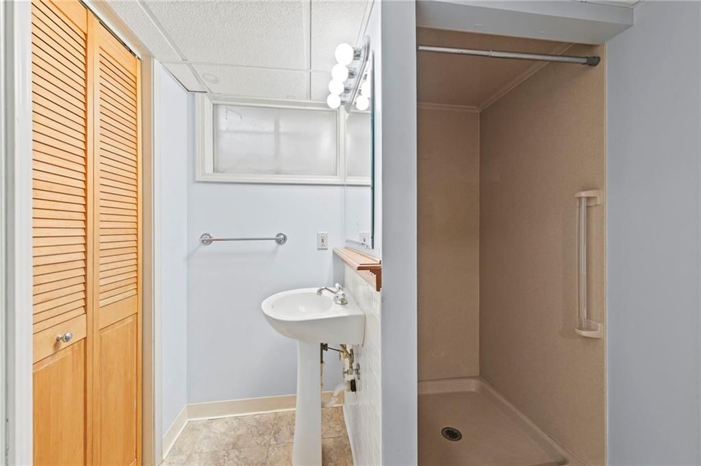 6915 N Woodland Avenue — photo 31