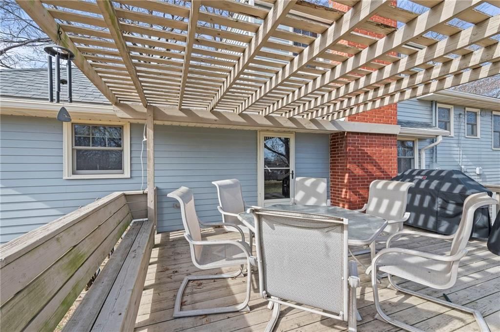 6915 N Woodland Avenue — photo 32