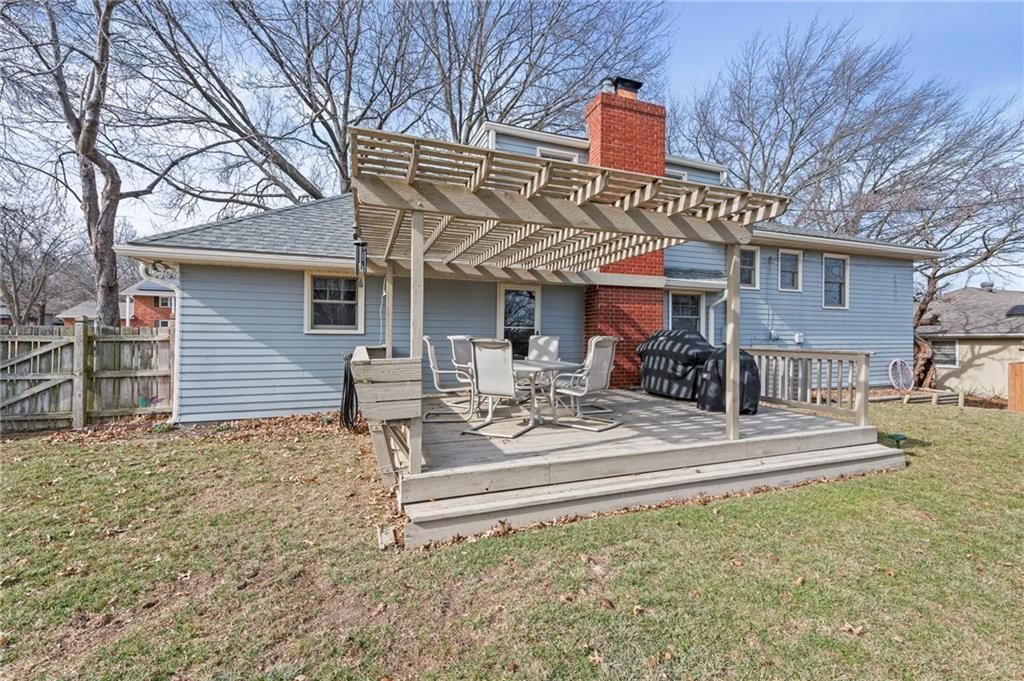 6915 N Woodland Avenue — photo 36