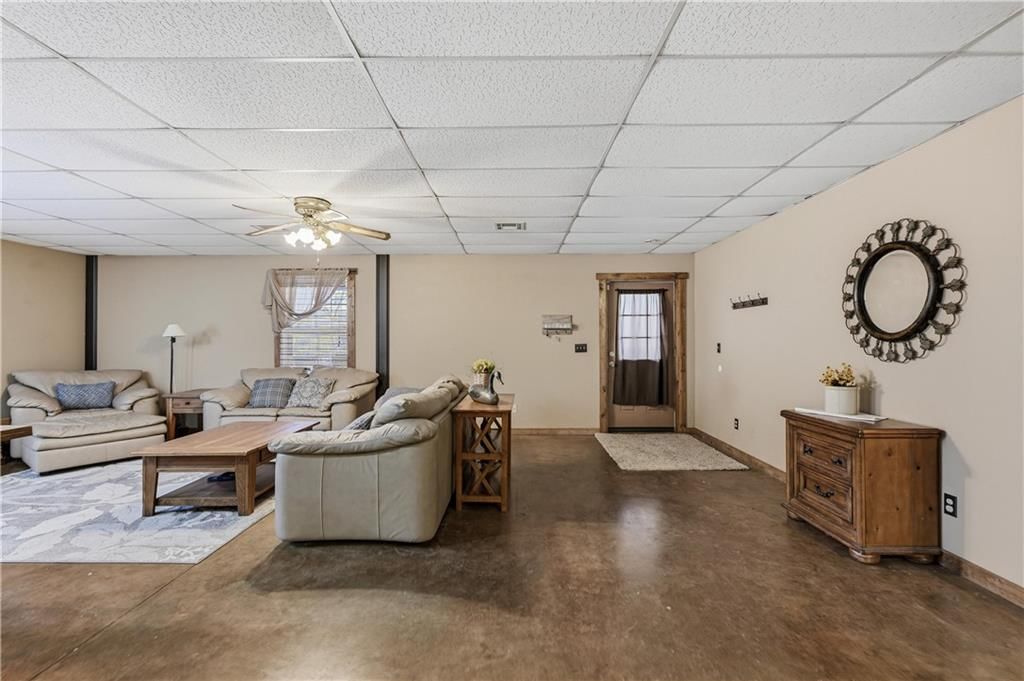 3014 W 4th Street — photo 29