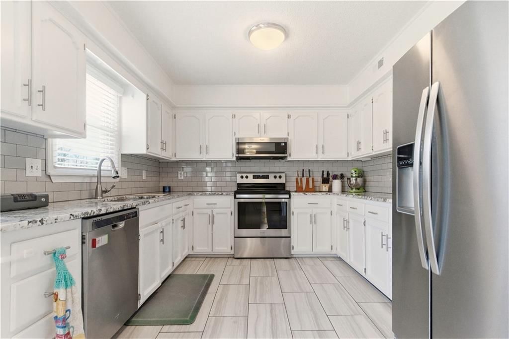 1701 E Sheridan Bridge Lane — photo 13