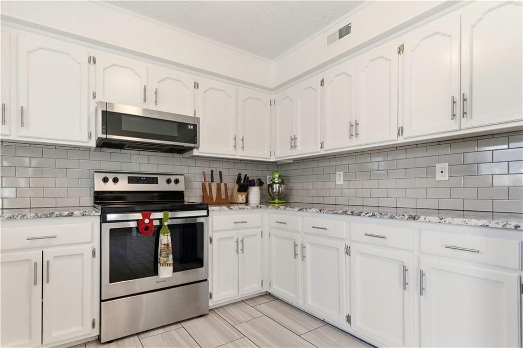 1701 E Sheridan Bridge Lane — photo 14