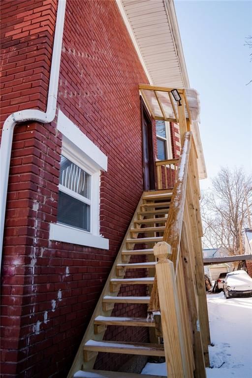 2224 Crawford Avenue — photo 3