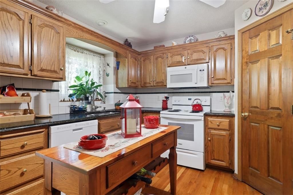 7245 N Myrtle Avenue — photo 13