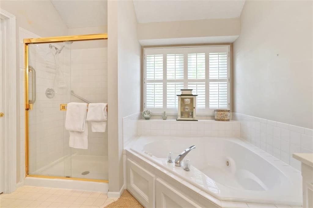 7245 N Myrtle Avenue — photo 19
