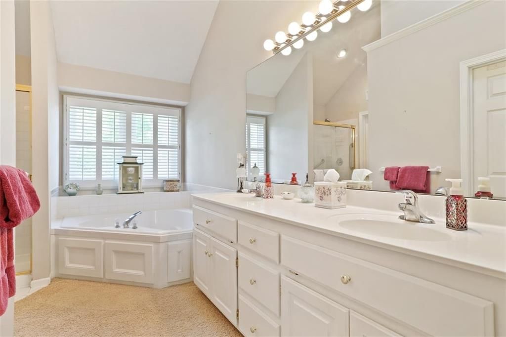 7245 N Myrtle Avenue — photo 20