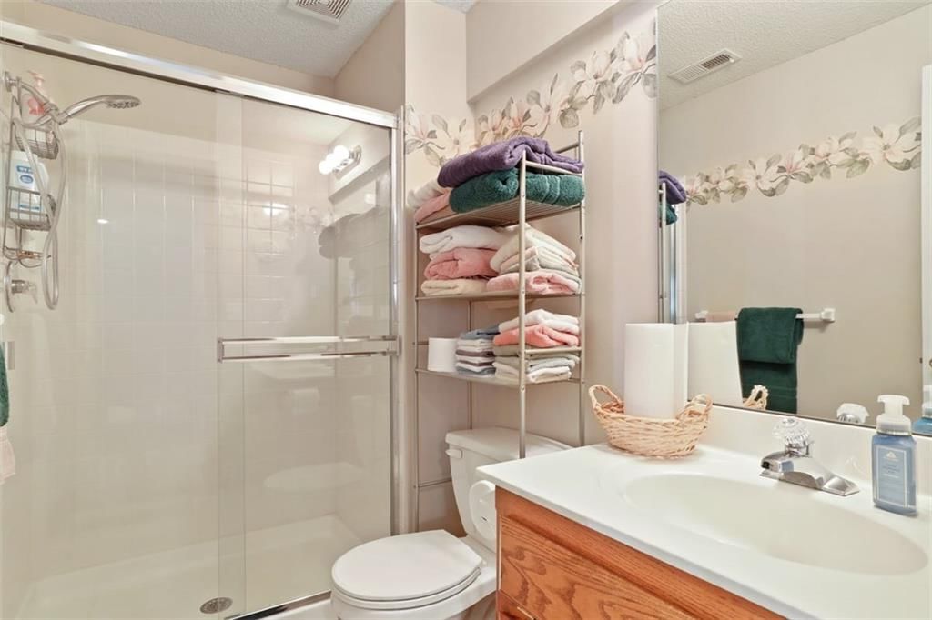 7245 N Myrtle Avenue — photo 28