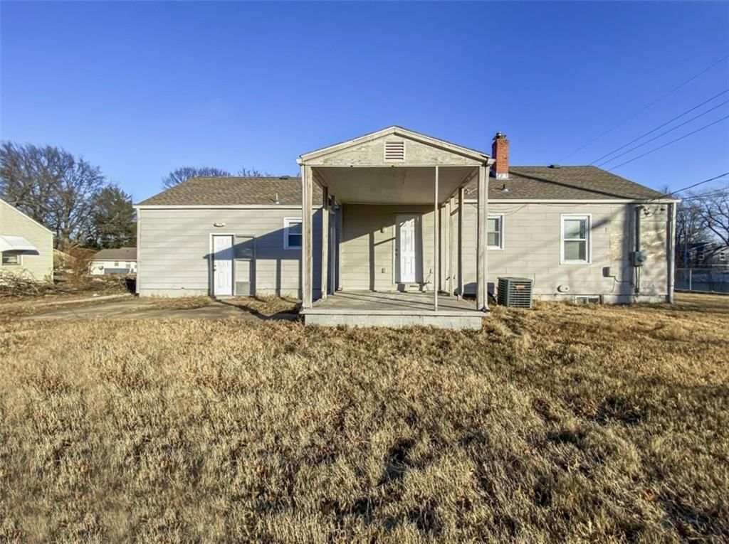 11426 Applewood Drive — photo 18