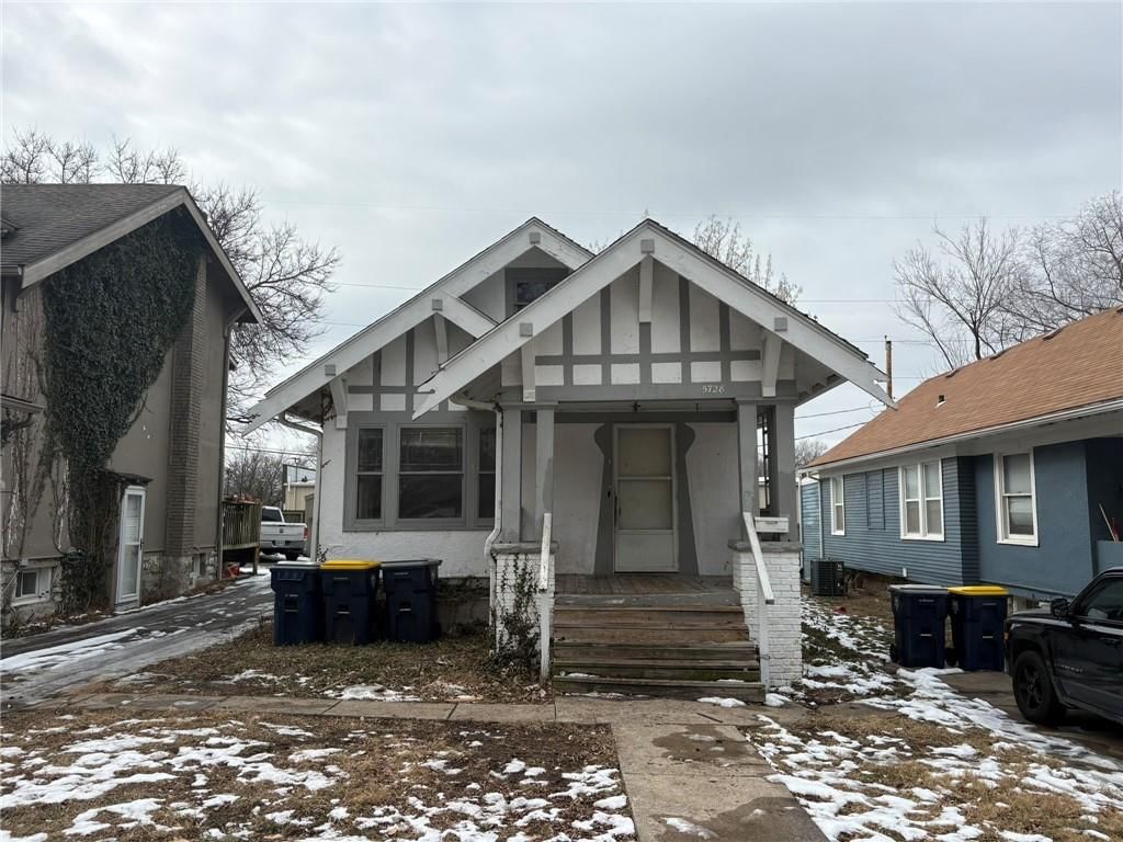 5728 Forest Avenue, Kansas City, MO