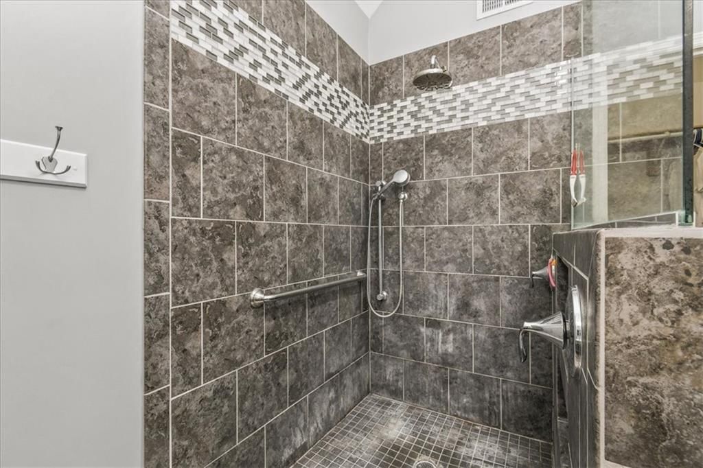 608 Mulberry Street — photo 25