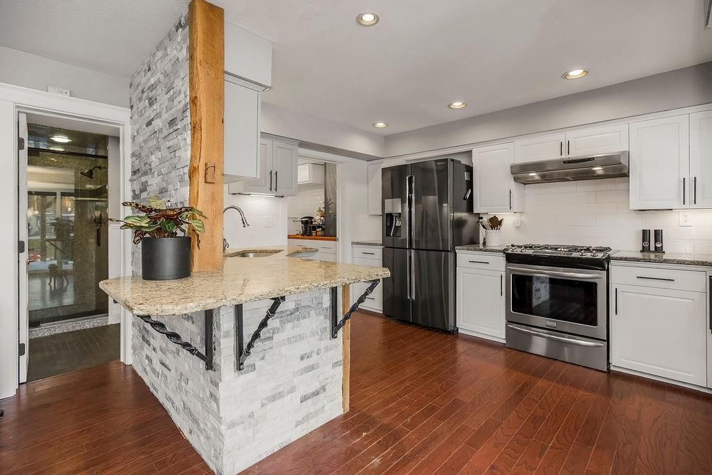 939 NW South Shore Drive — photo 8