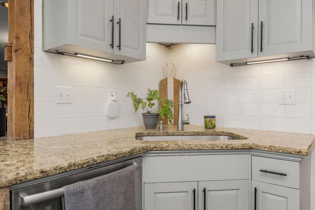 939 NW South Shore Drive — photo 11