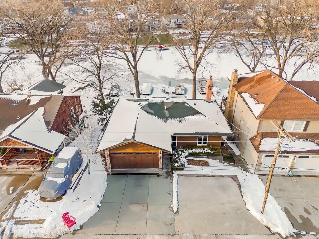 939 NW South Shore Drive — photo 29