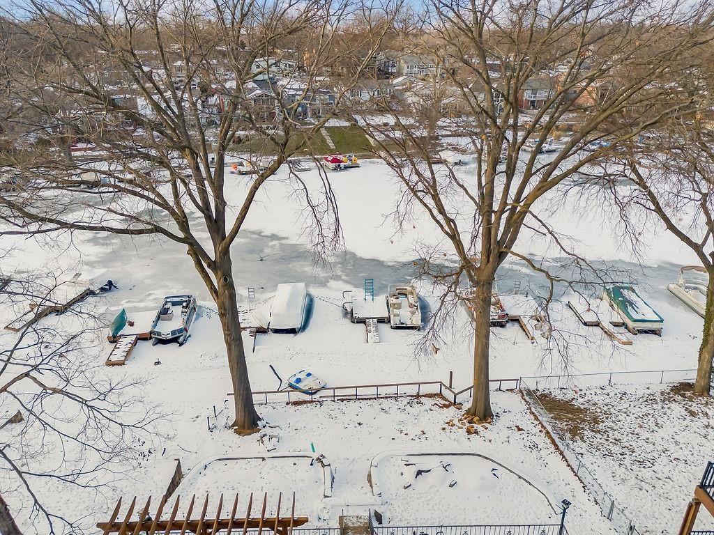 939 NW South Shore Drive — photo 32
