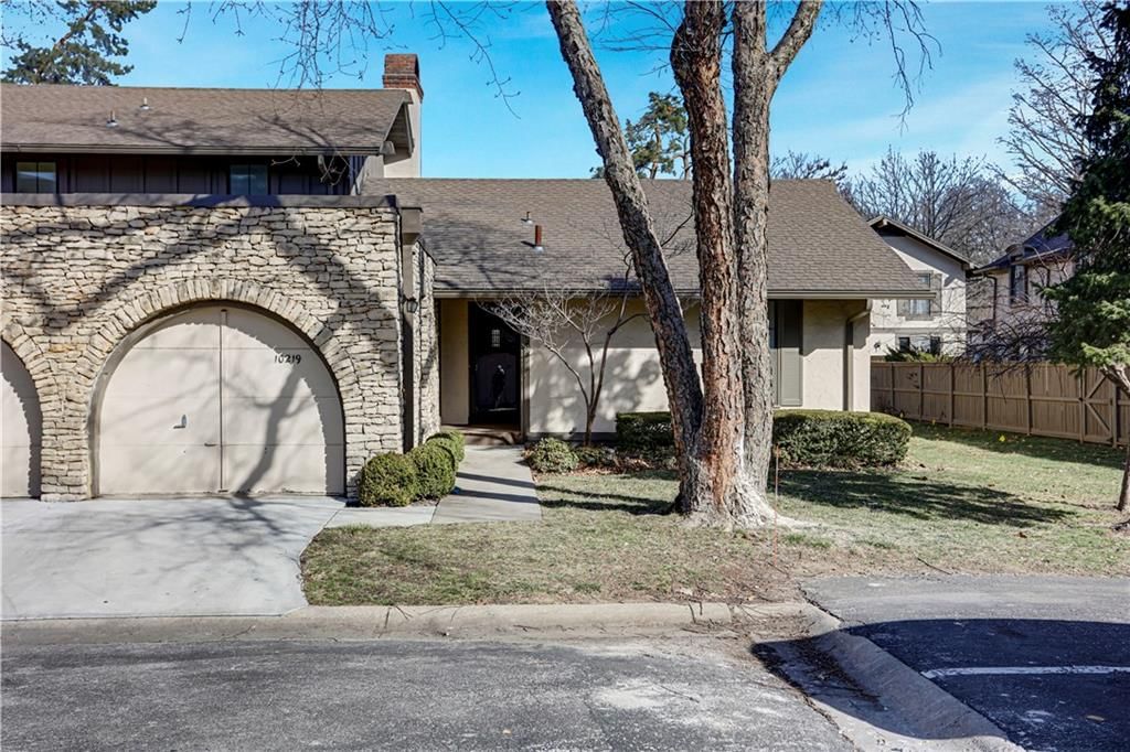 10219 Conser Street, Overland Park, KS