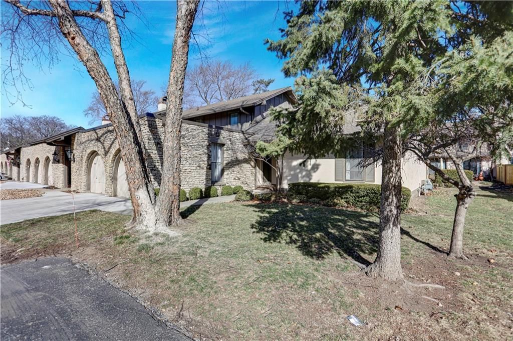 10219 Conser Street — photo 2